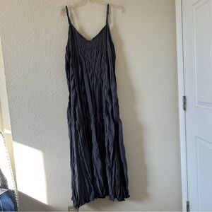 Spray Premium Gorgeous Crinkle A-Line V-neck Midi Maxi Dress Fits Women Medium